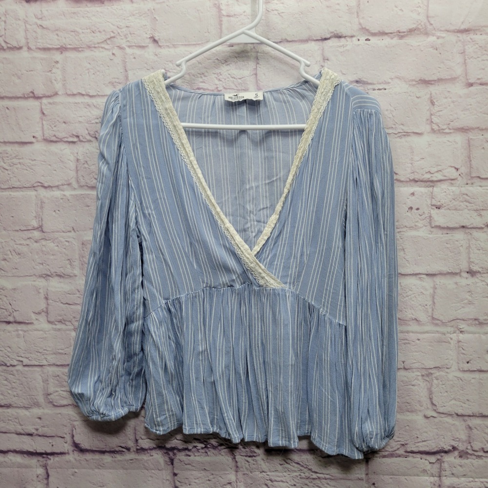 Hollister Blue Striped Peasant Blouse Sz S Lightweight Lacy Flowy Boho‎ Babydoll